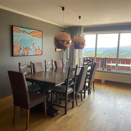 Stor Toppleilighet I Sentrum Beitostolen