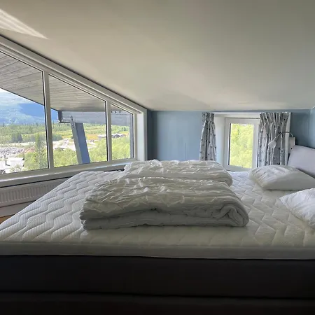 Stor Toppleilighet I Sentrum Apartamento *